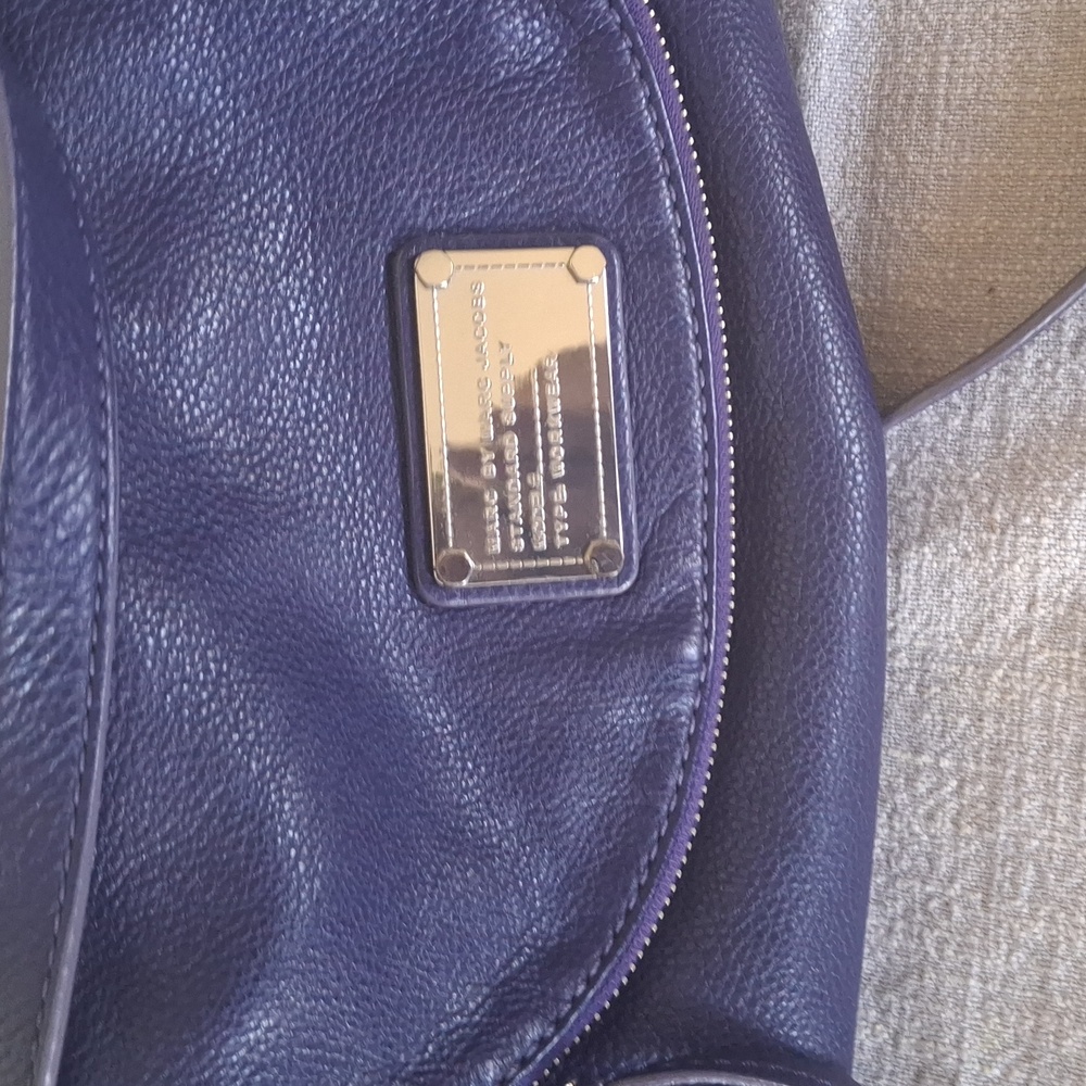Marc by Marc Jacobs Deep Navy Leather Shoulder Bag with Silver Plaque - Picture 10 of 10
